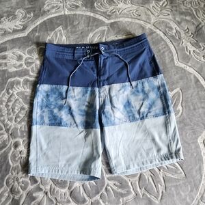 Old Navy Men’s Blue Tie-Dye & Colorblock Board Shorts